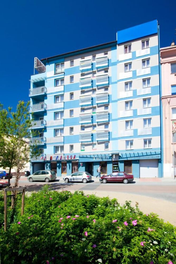 BEST WESTERN Hotel Trend 4/42