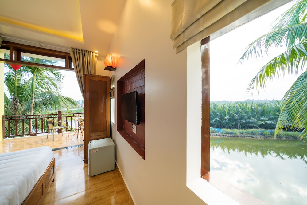 Ferry Homestay 18/50