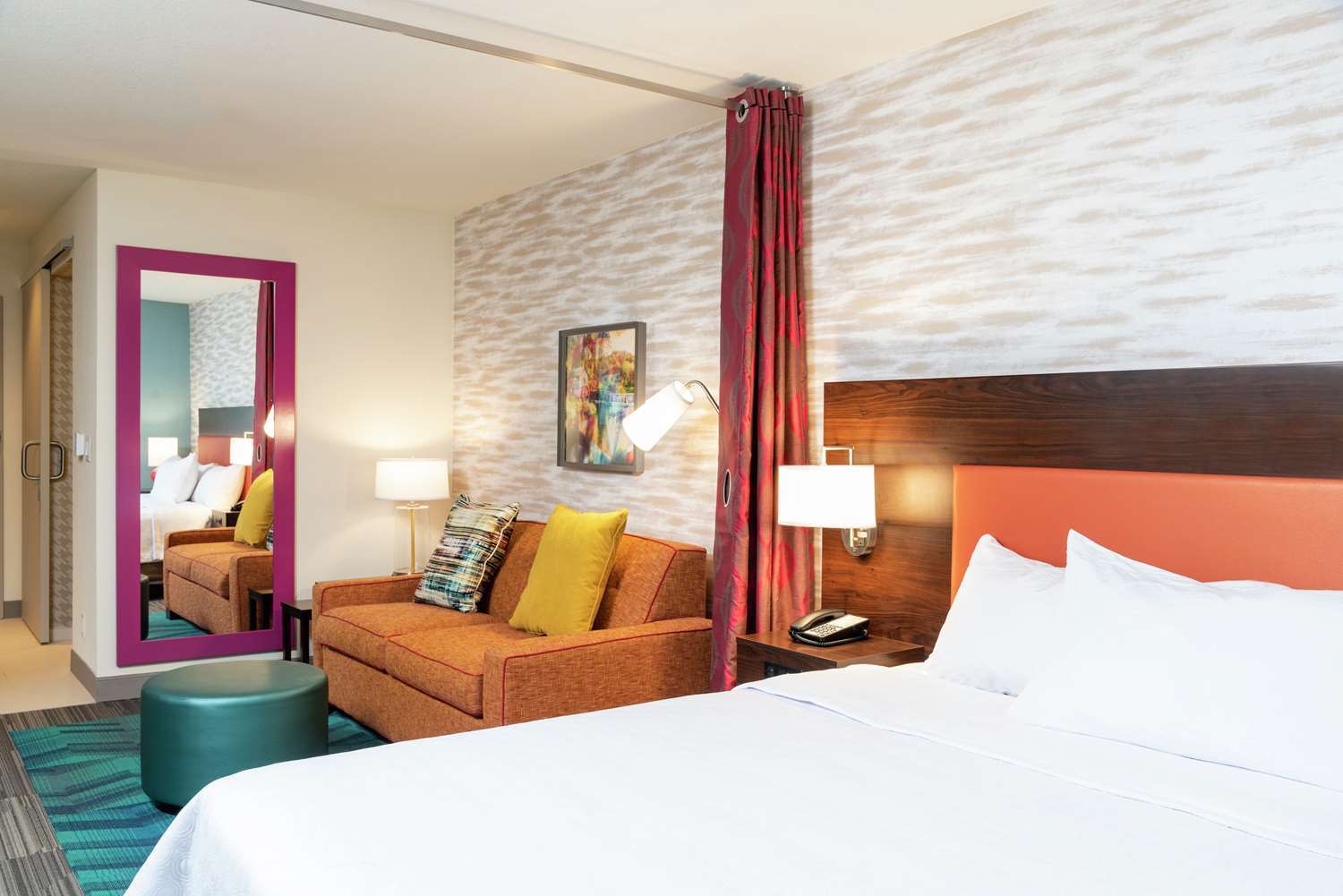 Studio, Suite, King Bed, Accessible