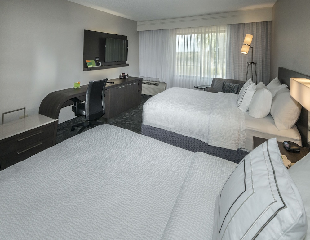Courtyard By Marriott Lakeland 17/50