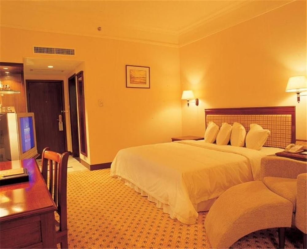 Fangzhong Sunshine Hotel 6/20