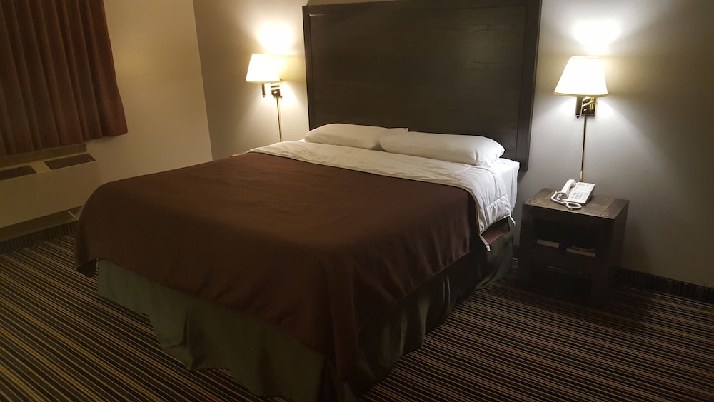 Woodfield Inn and Suites 18/60