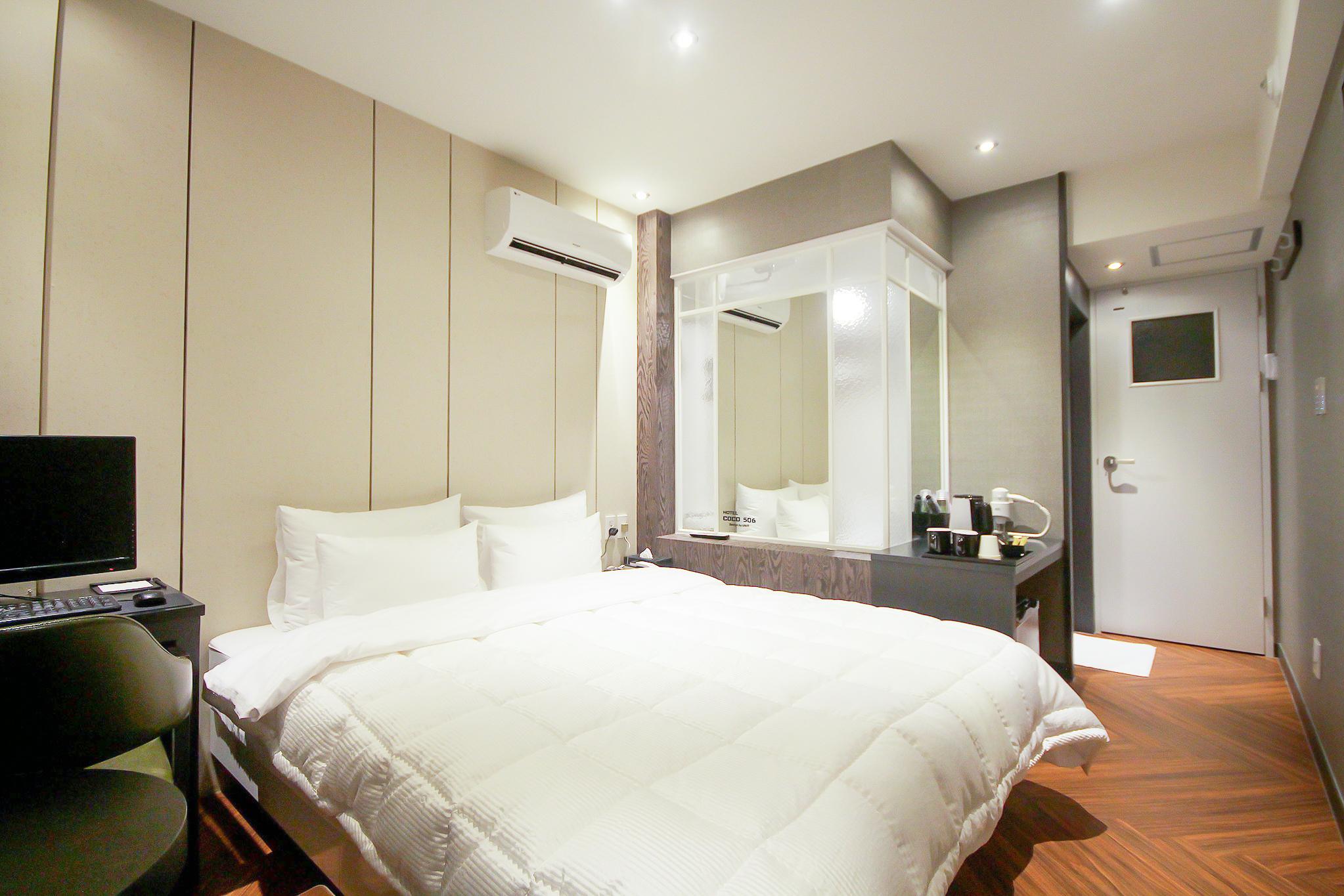 Hotel Coco 11/42