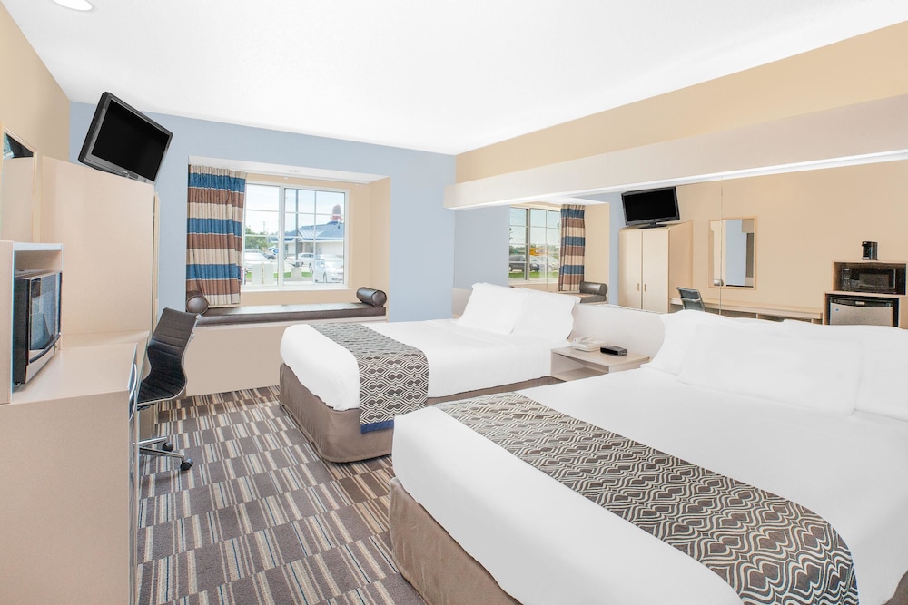 Microtel Inn & Suites By Wyndham Clear Lake 6/25