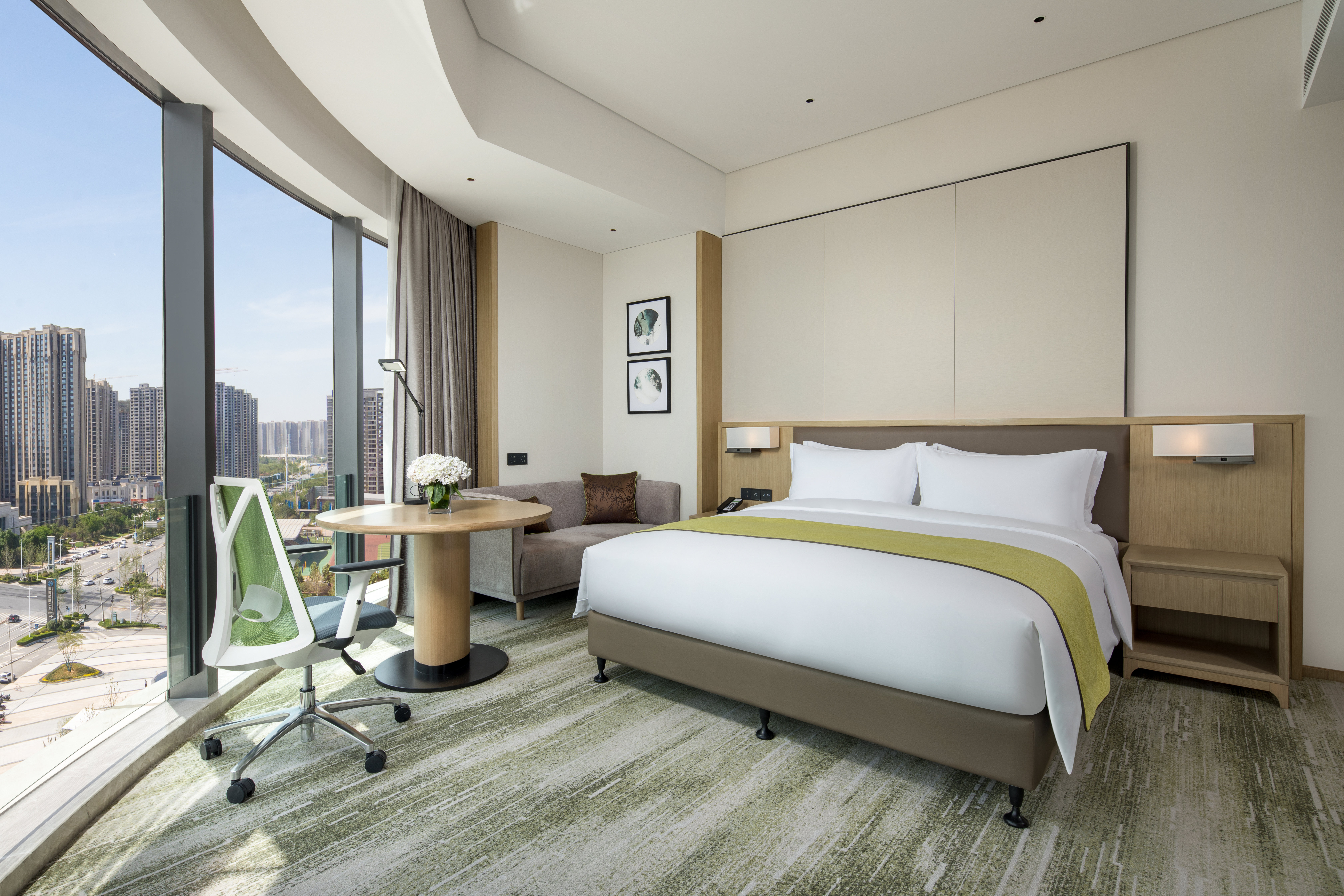 Holiday Inn Zhengzhou Riverside 1/16