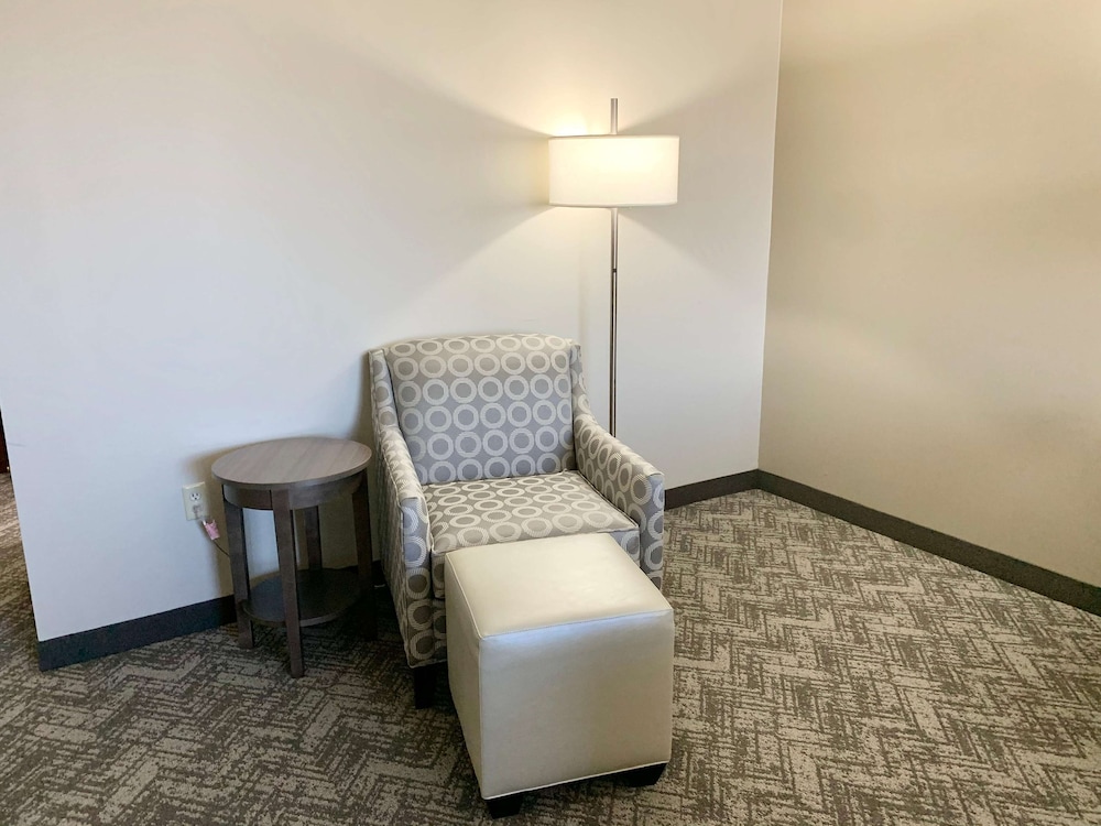 Best Western Plus Great Northern Inn 34/47