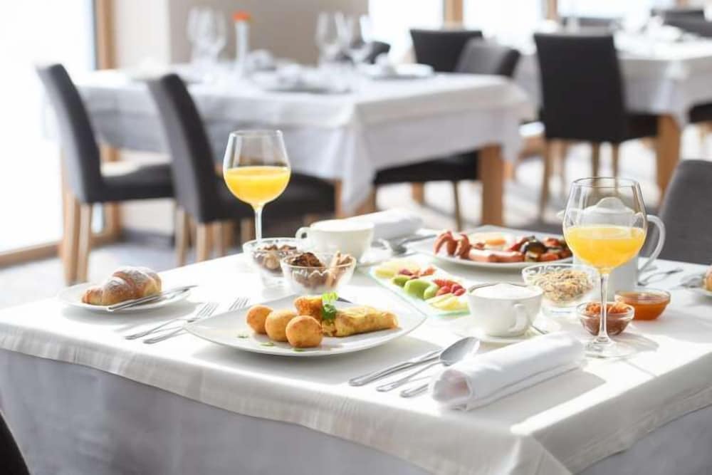 Wellness Hotel Montis 48/50