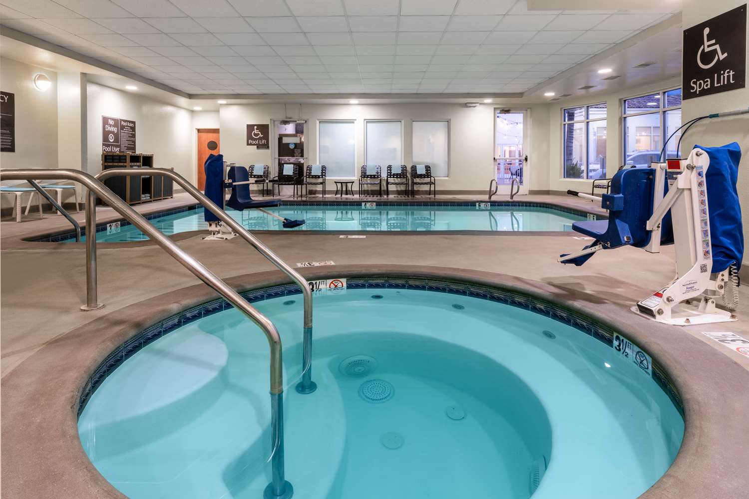 swimming pool spa