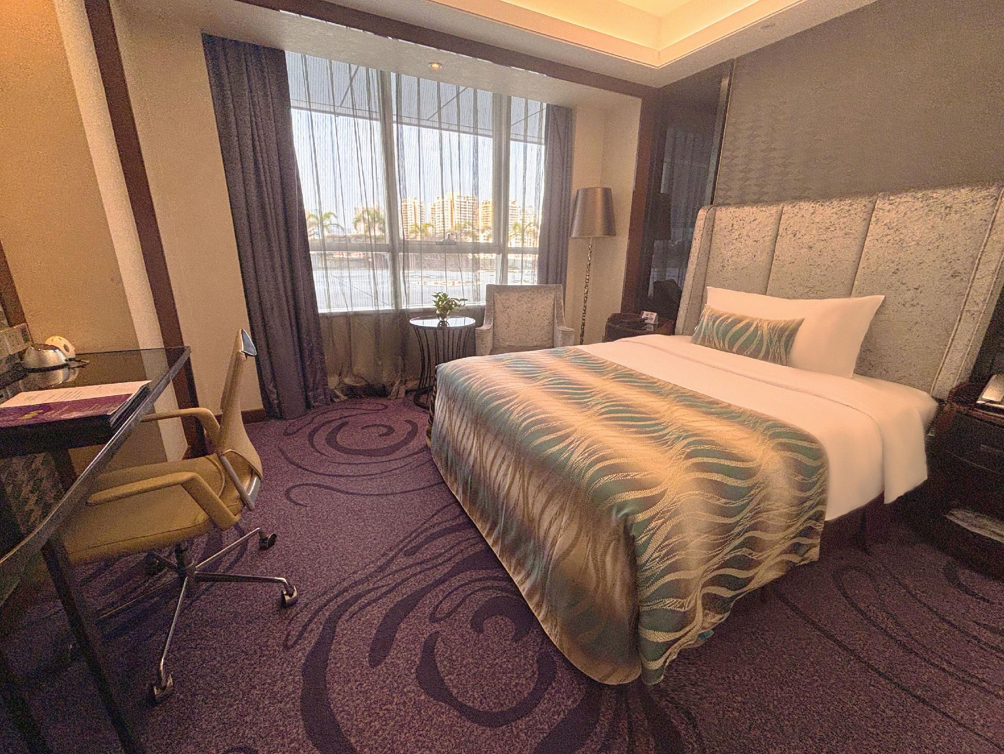Boutique, Double Bed
