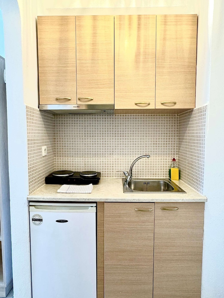 Manolis Apartments 13/72