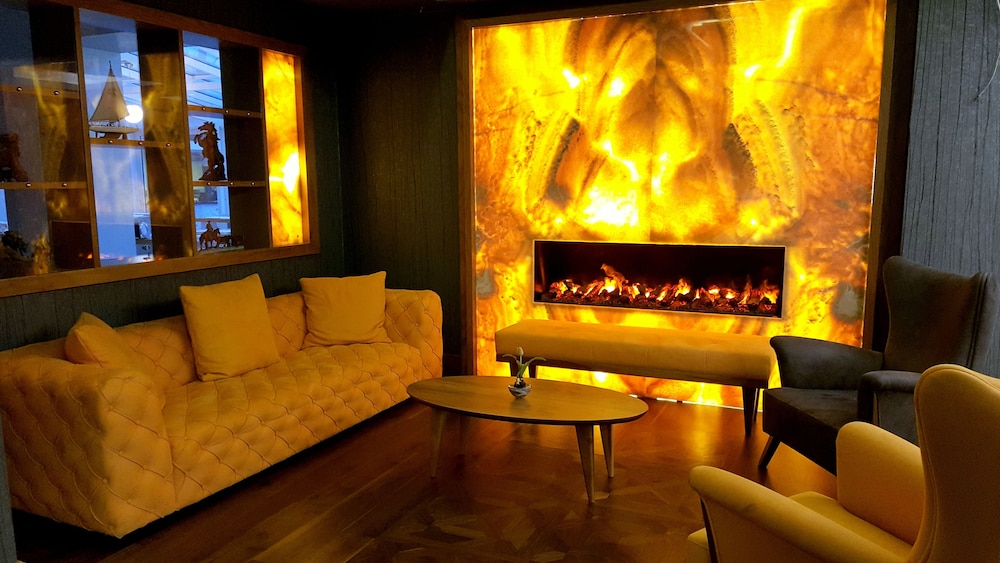 Lale Boutique Hotel 36/55