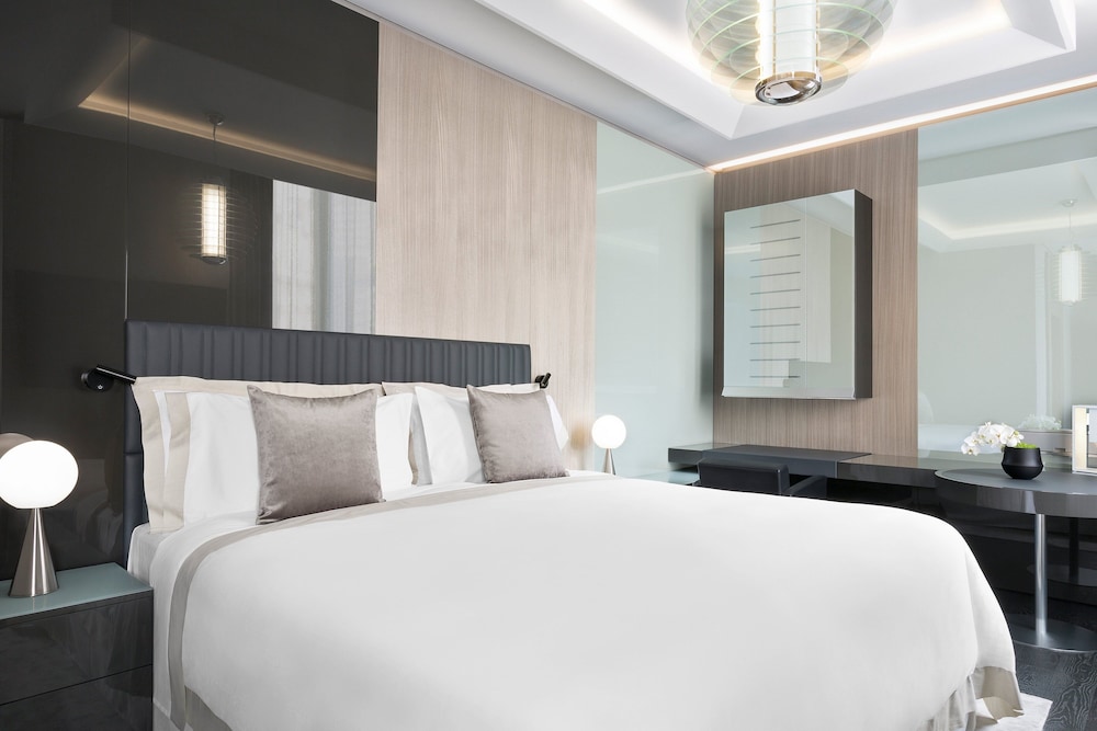 Excelsior Hotel Gallia A Luxury Collection Hotel Milan 12/81