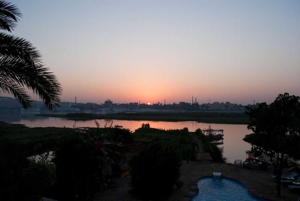 Al Baeirat Hotel 26/44
