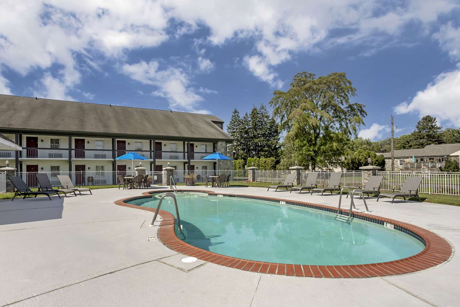 SureStay Studio by Best Western Paradise Lancaster County 3/27