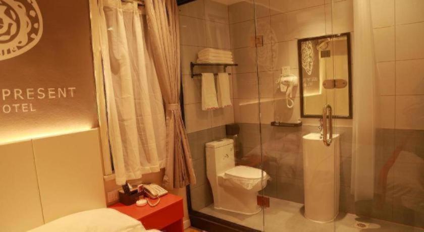 Shell Hebi Qi County Qi River Road Hotel 44/44