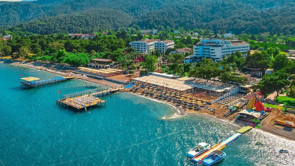 Get Enjoy Hotels 52/58