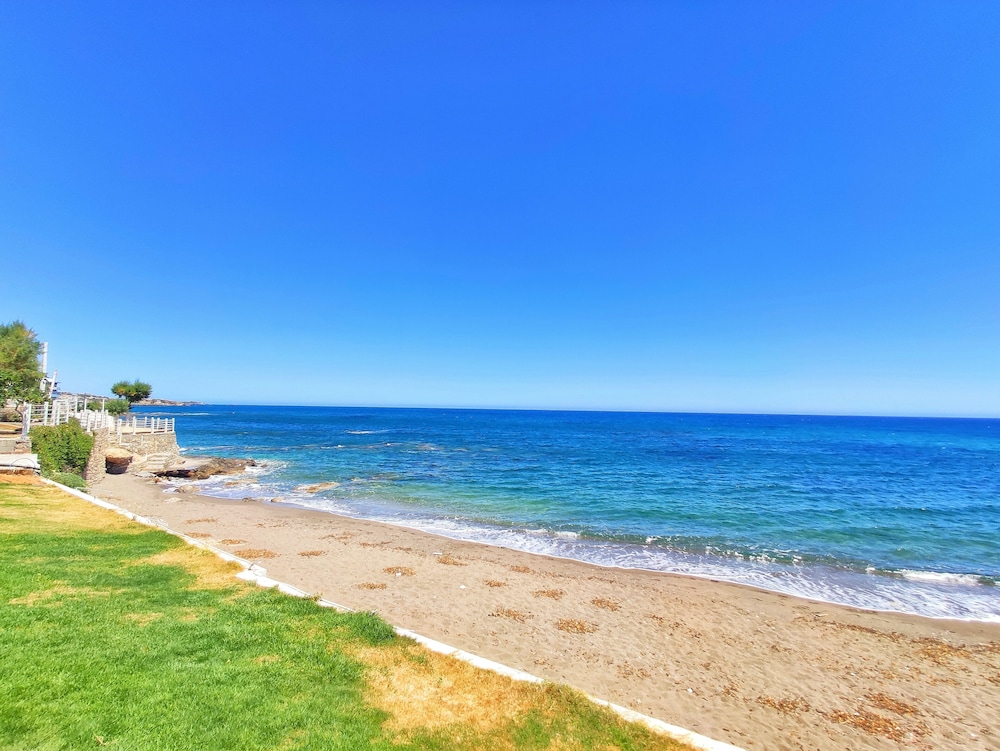 Thalia Deco City and Beach Hotel 43/48