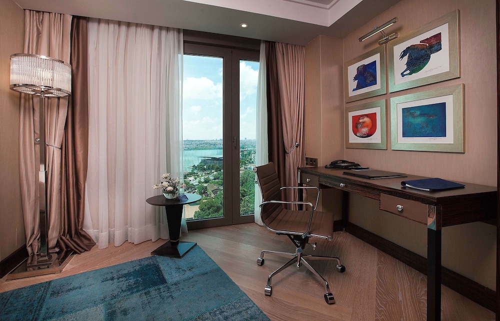 Radisson Blu Hotel Istanbul Pera 64/78