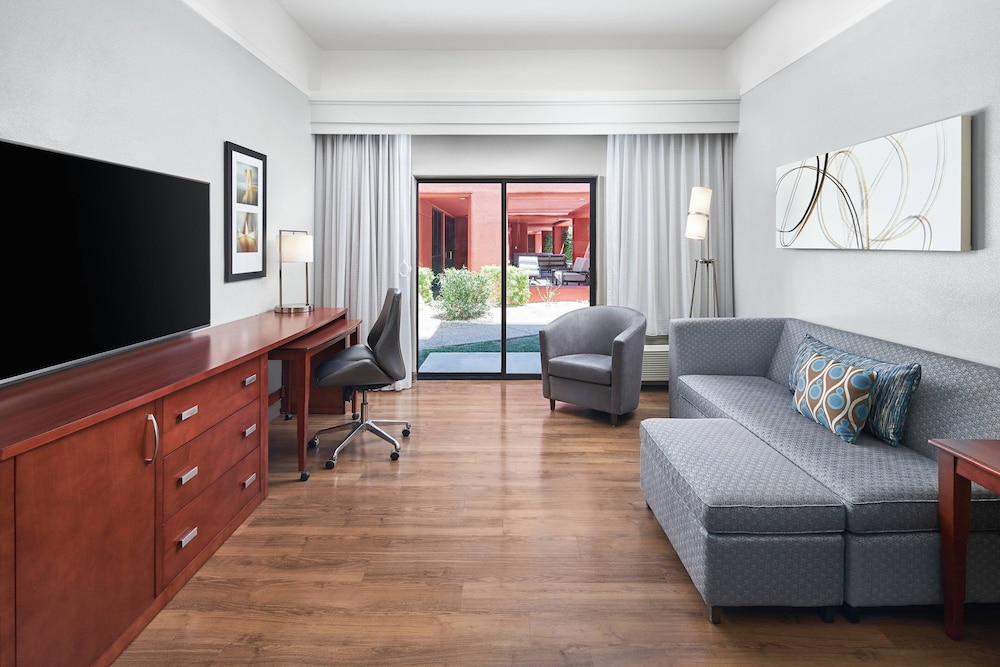 Courtyard Scottsdale North 26/49