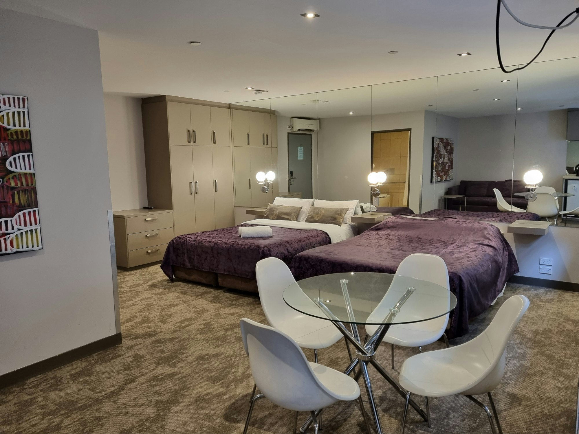 Comfy Kew Apartments 20/29