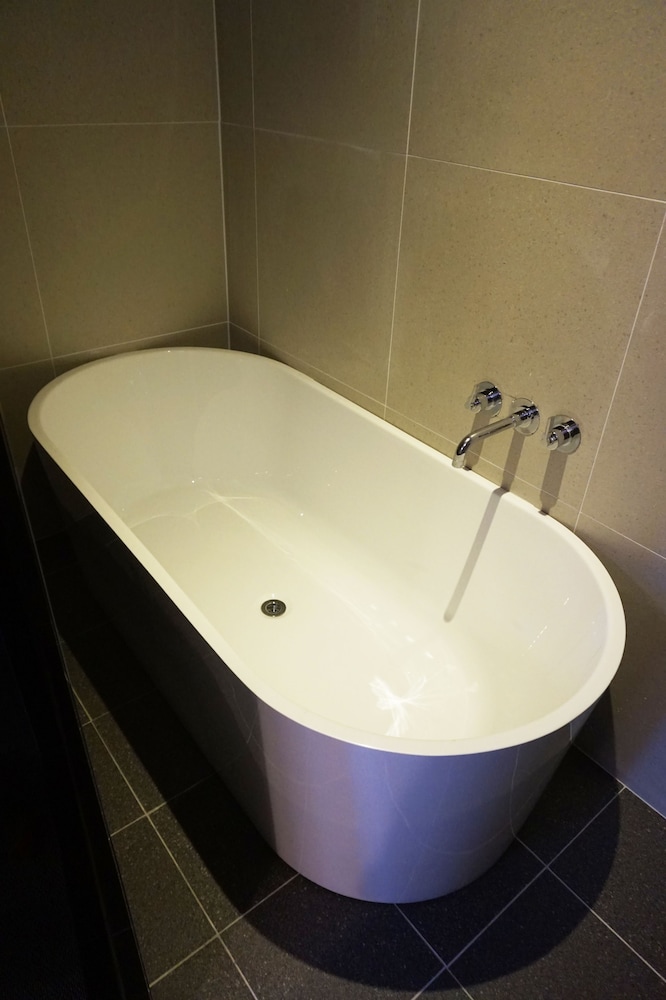 Louis Boutique Hotel 40/44
