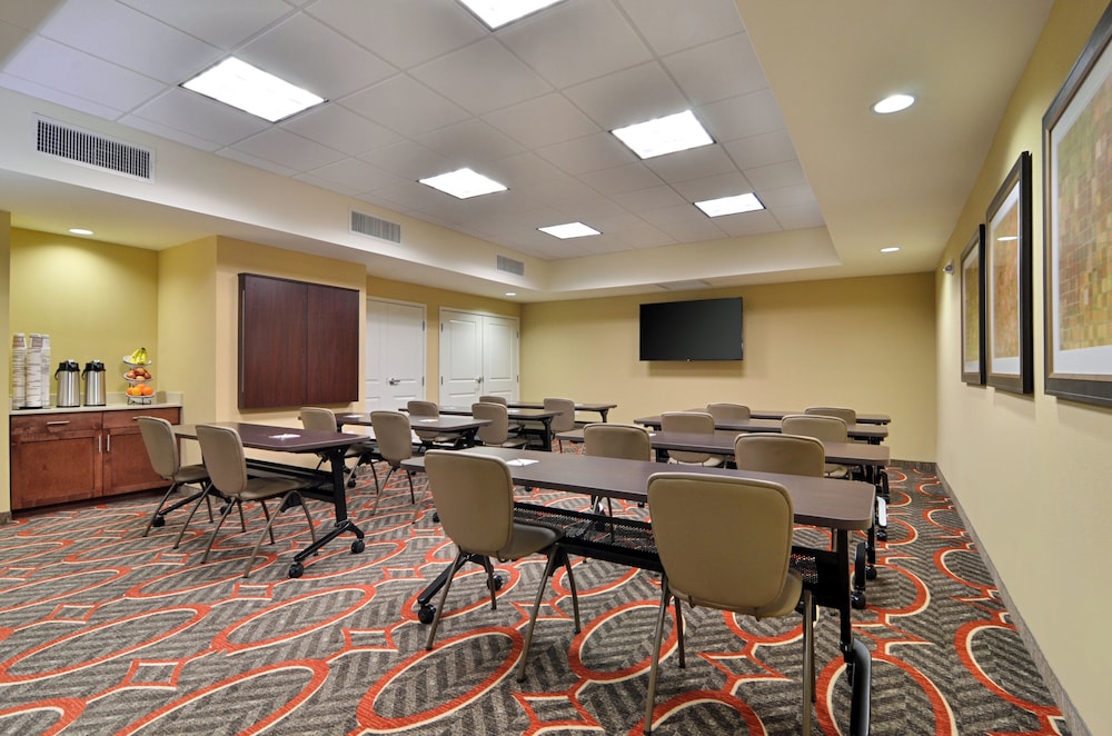 Staybridge Suites Tomball - Spring Area 35/44