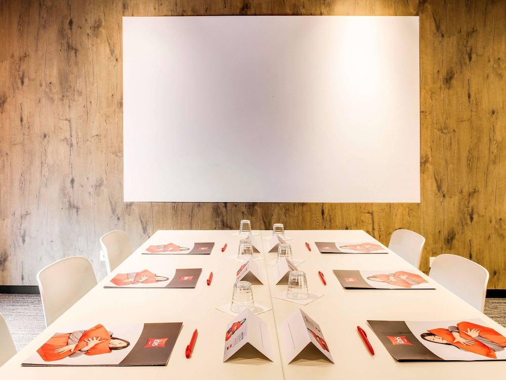 Ibis Montceau Les Mines 41/47