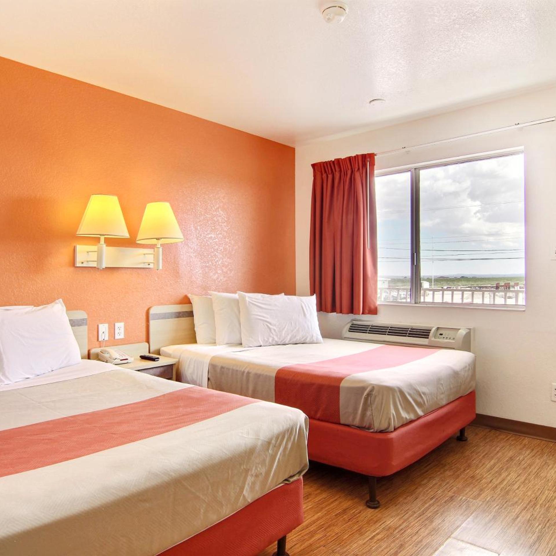 غرفة رباعية، Motel6 Fort Stockton, TX 4/8