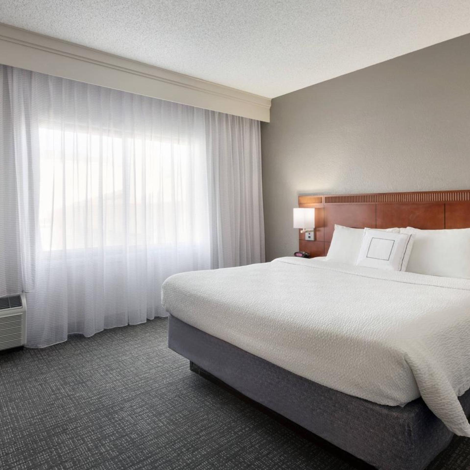 Room, Quadruple