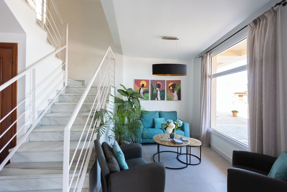 Hotel Mediterraneo 24/50