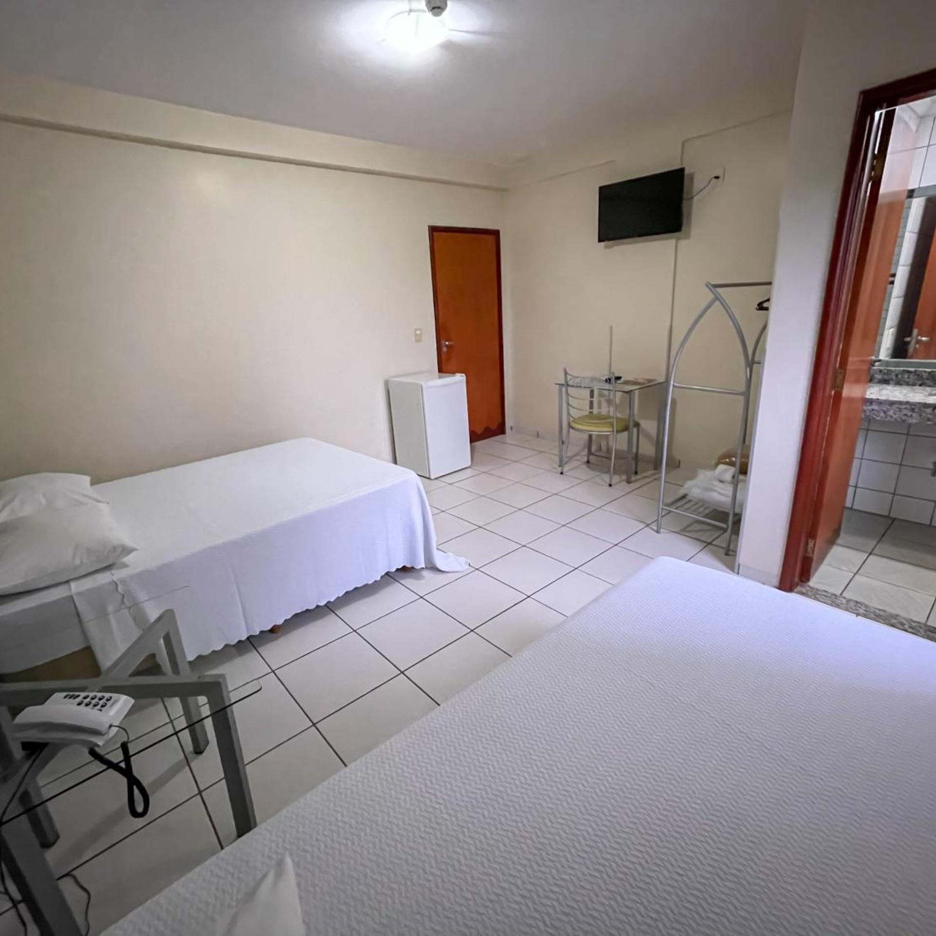 CANADA HOTEL 22/54