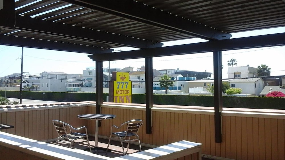 777 Motor Inn Huntington Beach 29/45