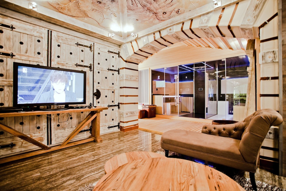 Royal Castle Design and Spa Hotel 28/50