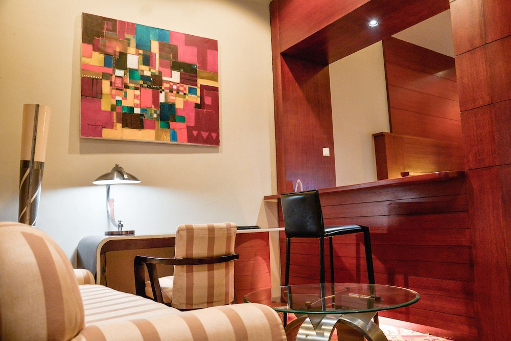 Savoy Homann Bandung 52/61