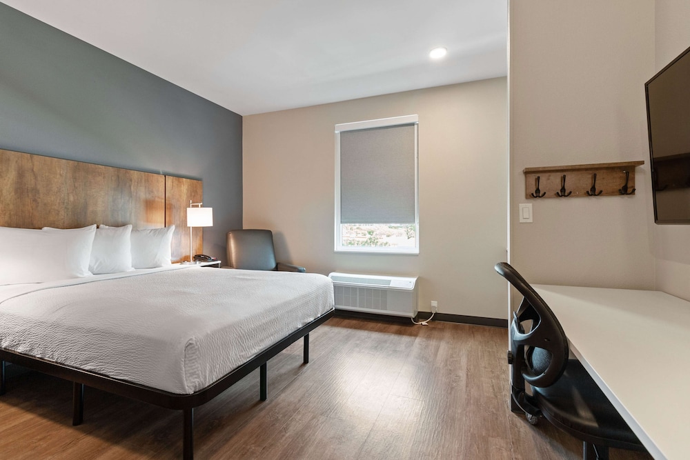 Extended Stay America Premier Suites Port Charlotte I-75 13/41