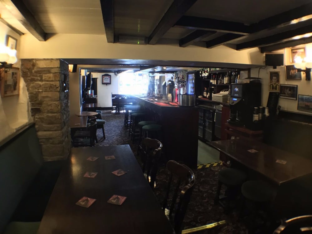 The Fox & Hounds Inn 15/35