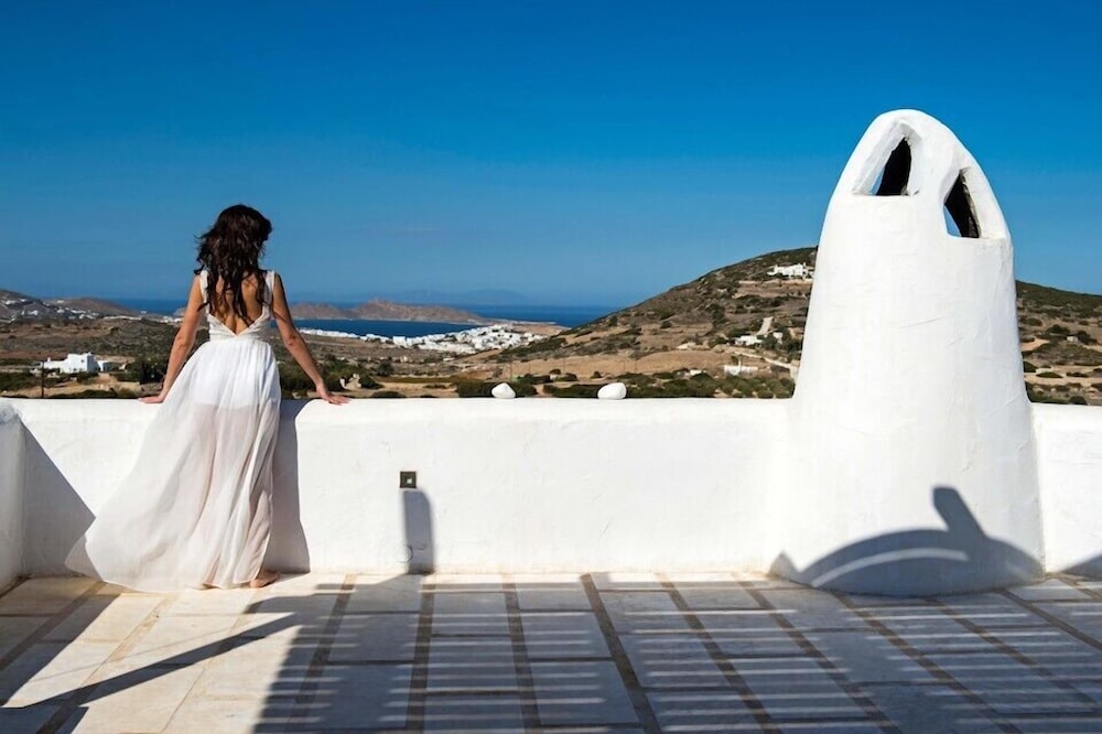 Naoussa Hills Boutique Resort- Adults Only (13+) 65/76