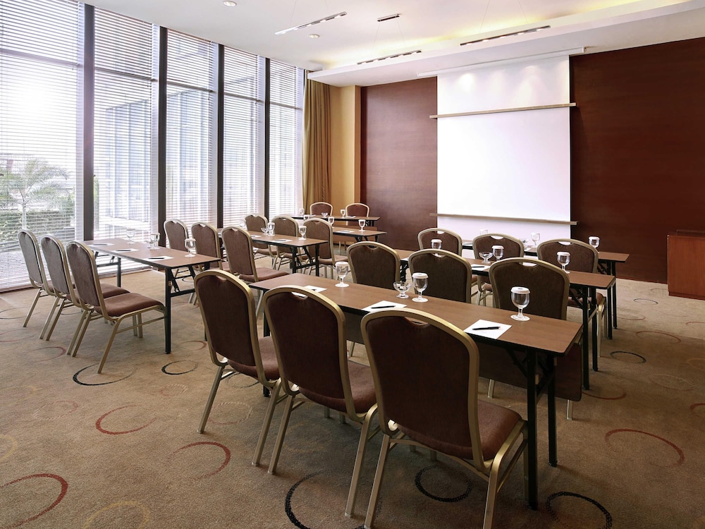 NOVOTEL BANDUNG 62/73