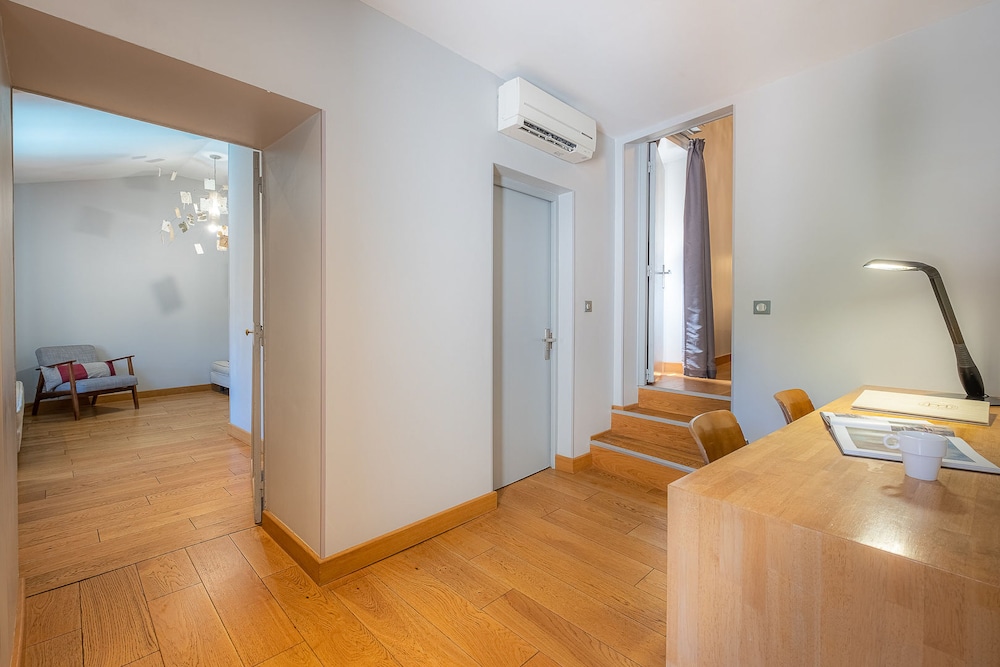 Boutique Hotel Entraigues 42/61