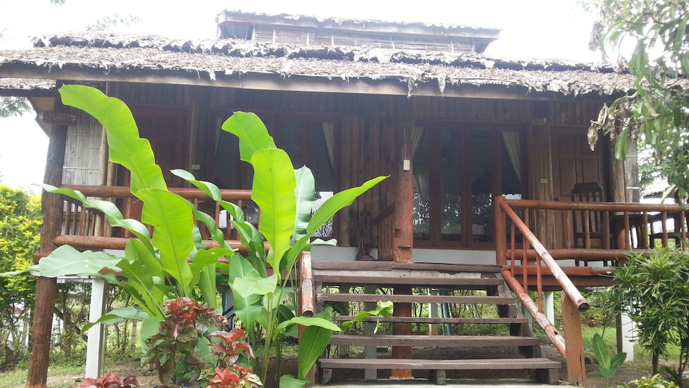 Pai Love & Baan Chon Phao Resort 1/35