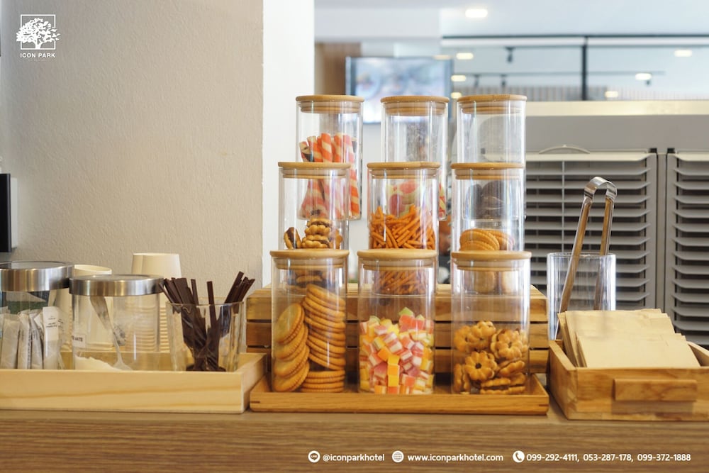 Icon Park Hotel Chiang Mai photo2