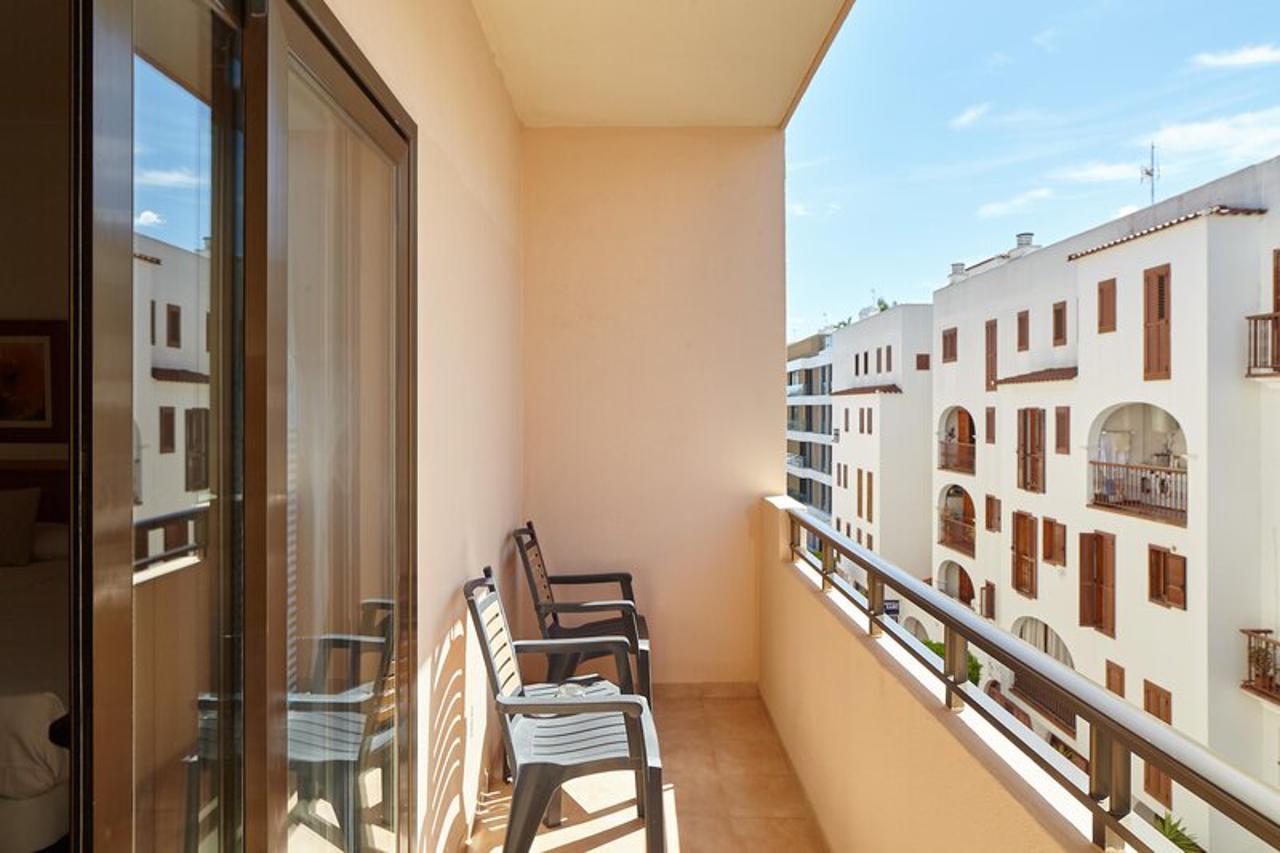 Invisa Hotel La Cala 6/99