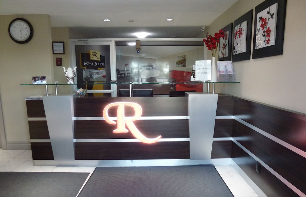 Royal Lodge Motel 8/50