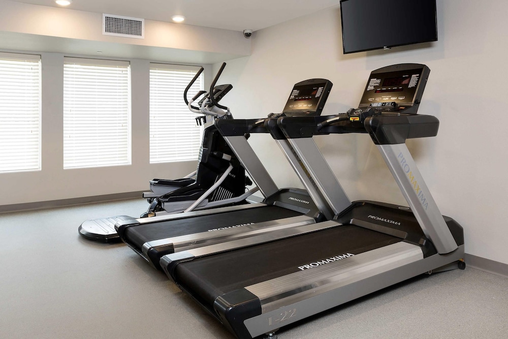 WoodSpring Suites Houston IAH Airport 35/48