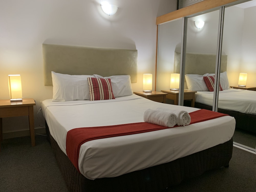 Tiki Hotel Apartments Surfers Paradise 16/71
