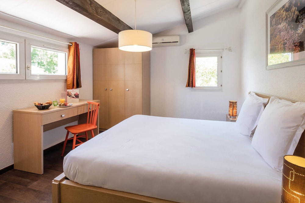 1 BEDROOM, APARTMENT
