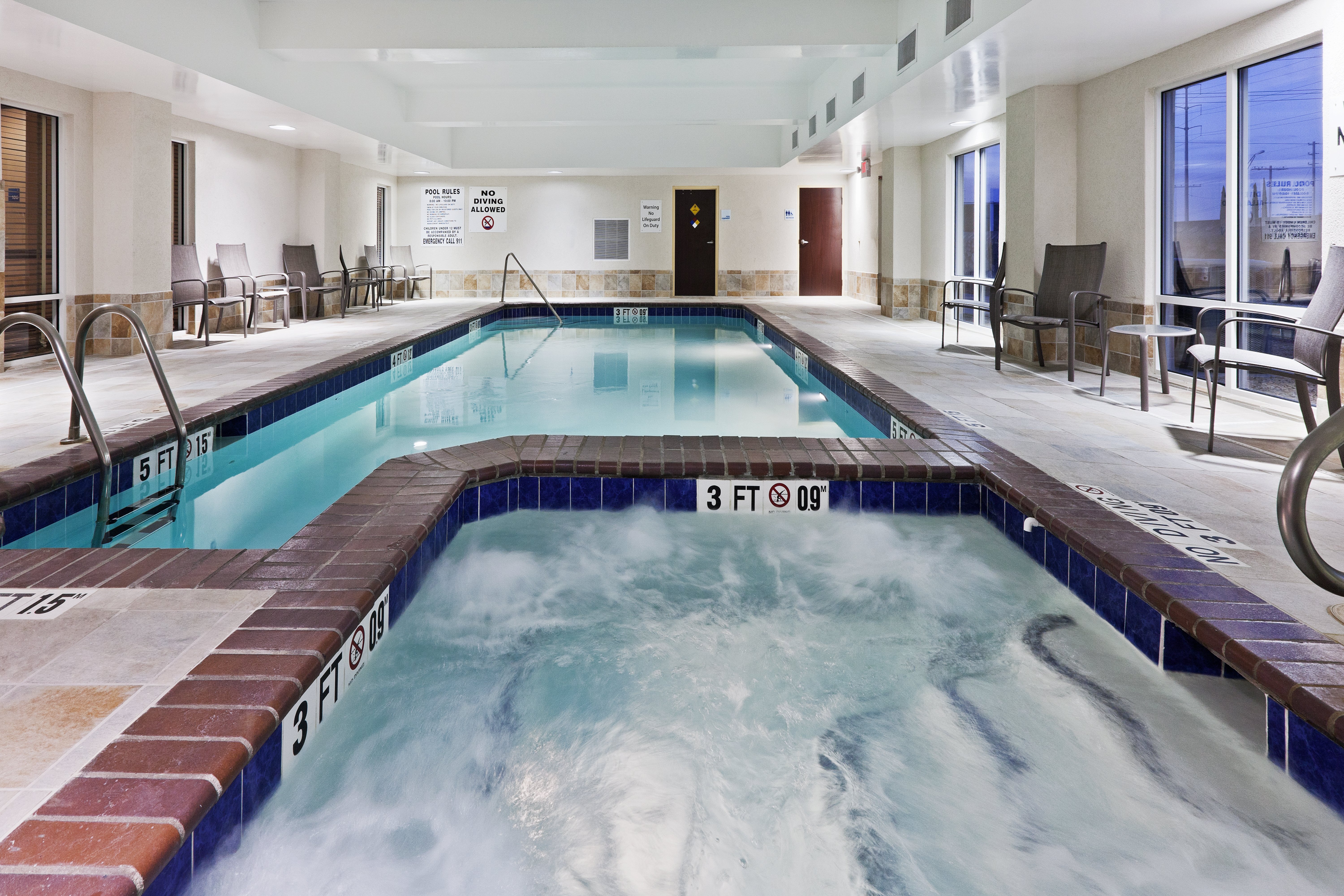 Holiday Inn Express Hotel & Suites El Paso West 19/36