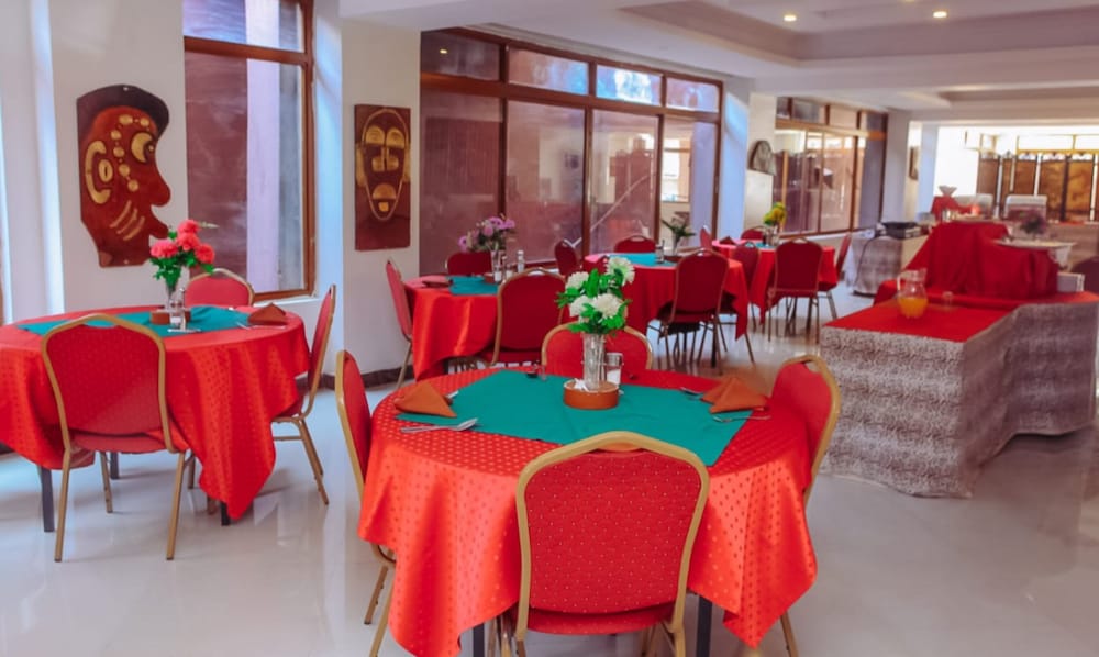 The Luke Hotel Cravers Thika 28/42