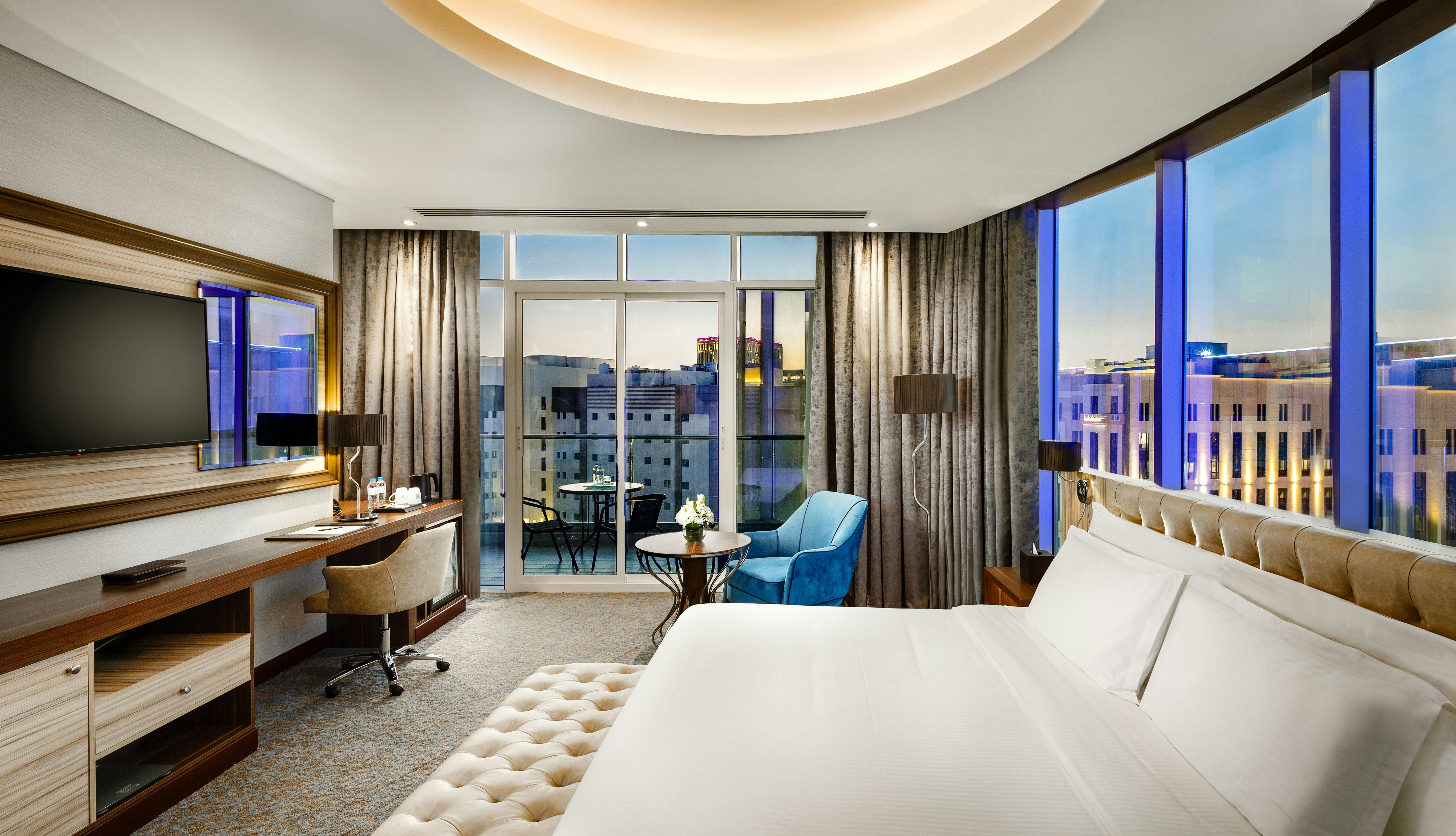 PREMIUM, KING BED