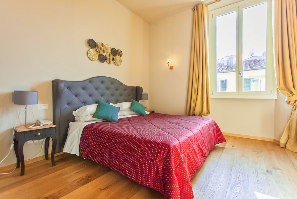 Hotel St James 7/50